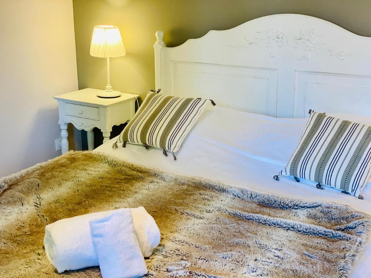 Domaine De Suzel Hotel Vignieu Bagian luar foto