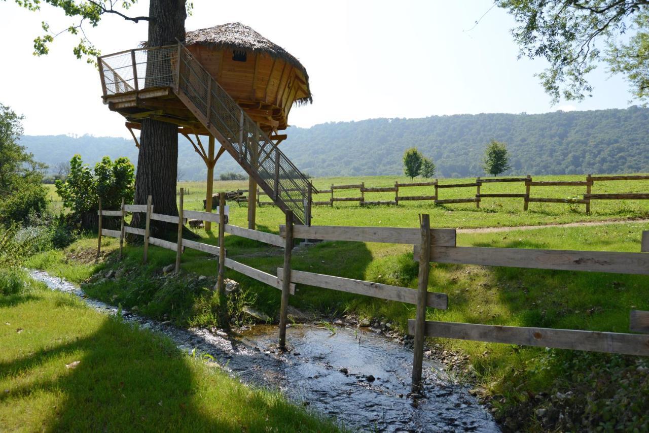 Domaine De Suzel Hotel Vignieu Bagian luar foto