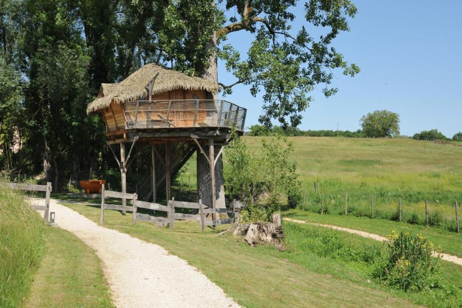 Domaine De Suzel Hotel Vignieu Bagian luar foto