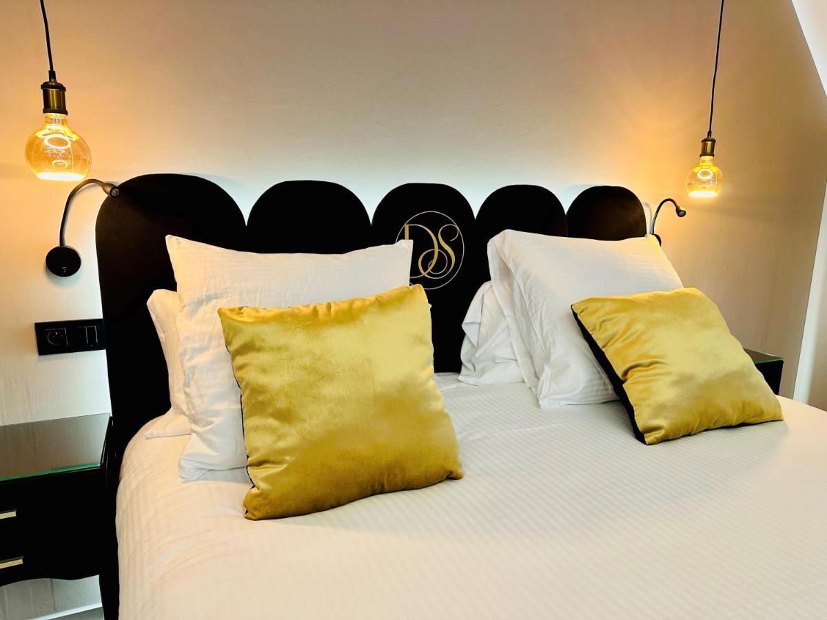 Domaine De Suzel Hotel Vignieu Bagian luar foto